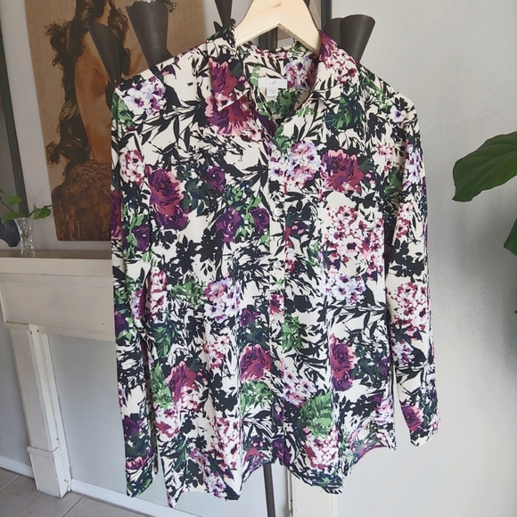 NWT J.JILL button-down blouse - Picture 3 of 8